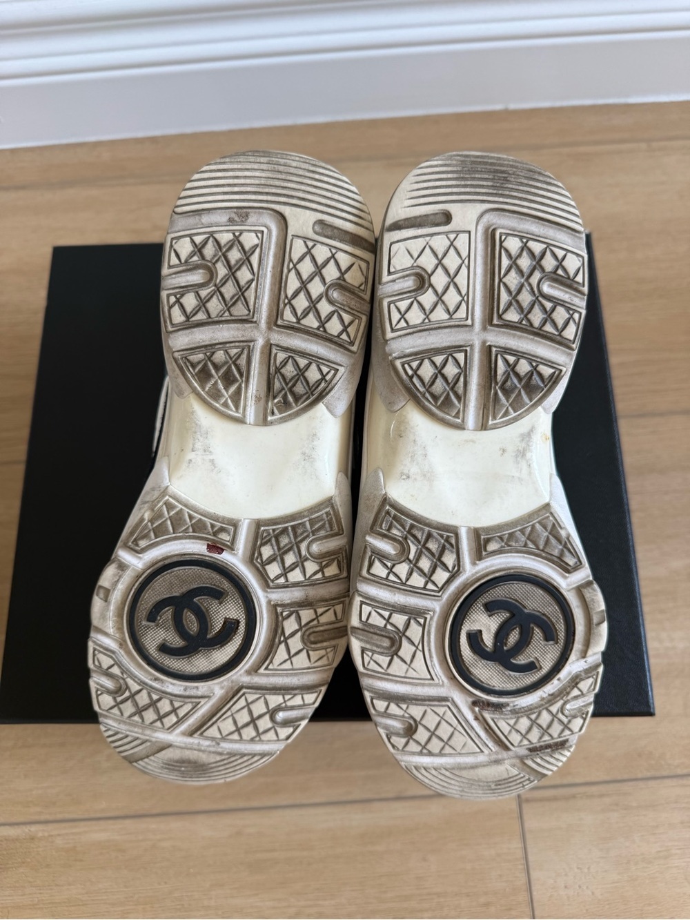CHANEL 💕 Sneakers OPEN TO OFFERS Size 37 AUTHENTIC!! - Picture 7 of 8